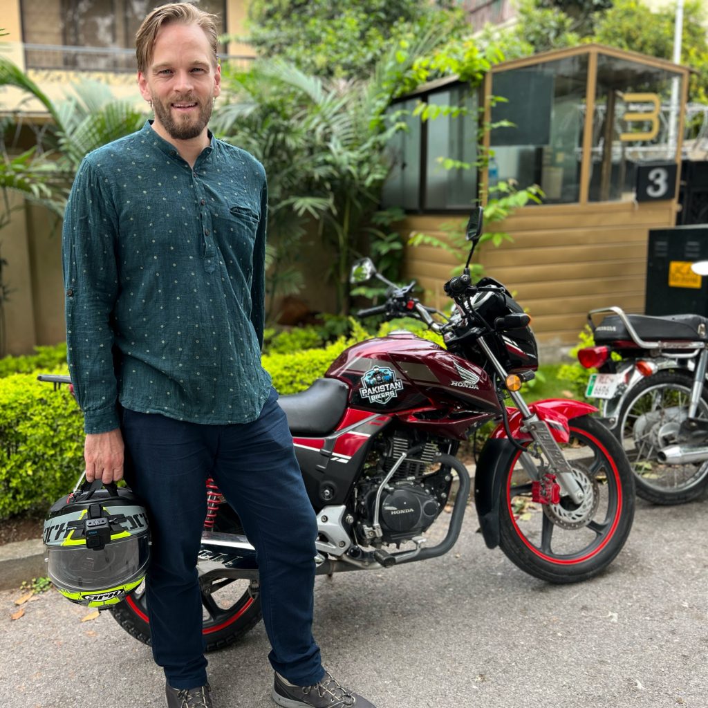 Karl Rock and Honda Cb150 in Pakistan