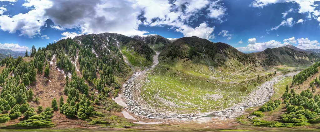 Mountains on the way to Bhaderwah, Jammu & Kashmir, India.